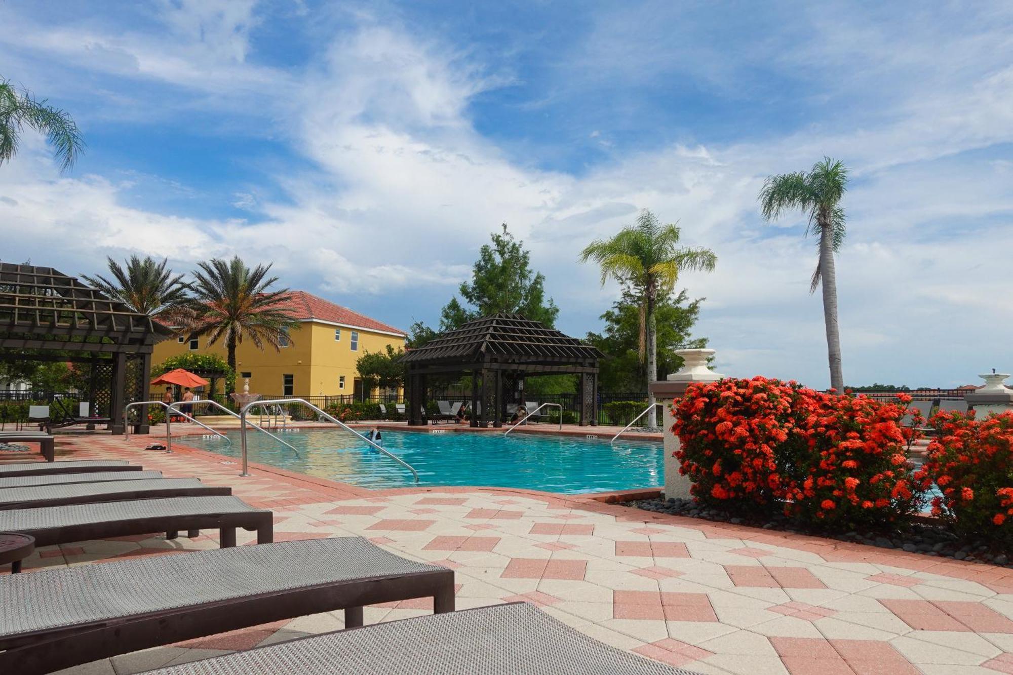 Waterfront Brand New Modern Luxury 8 Bedroom Pool House! Sleeps 16 Kissimmee Eksteriør bilde